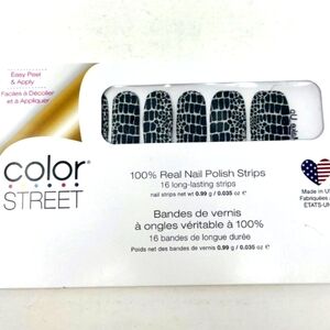Color Street 100% Nail Polish Strips Hiss and Make Up Glitter Design